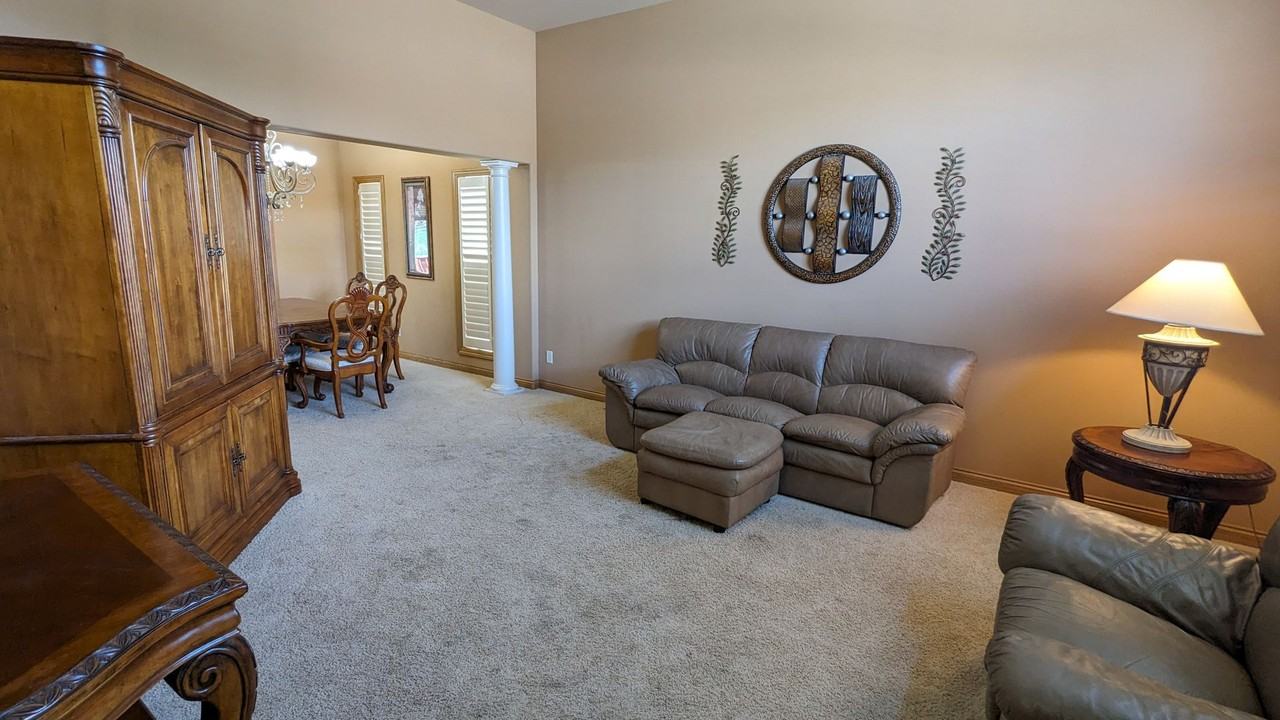 113 Glen Oaks Dr - Photo 3 of 31