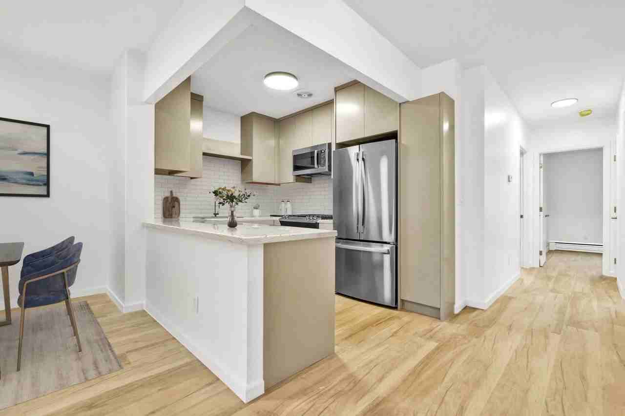 673 Bergen Street - Photo 3 of 10