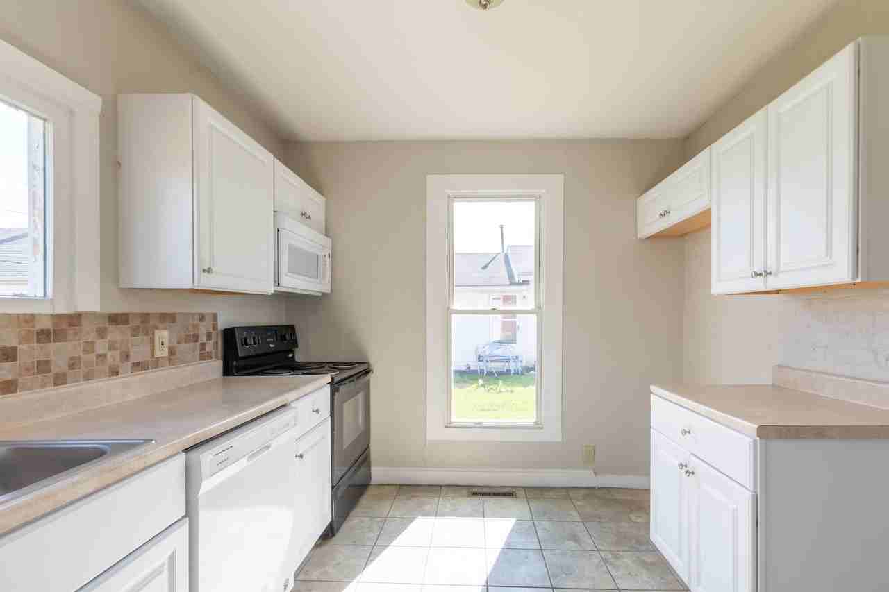 64 W Center St - Photo 3 of 20