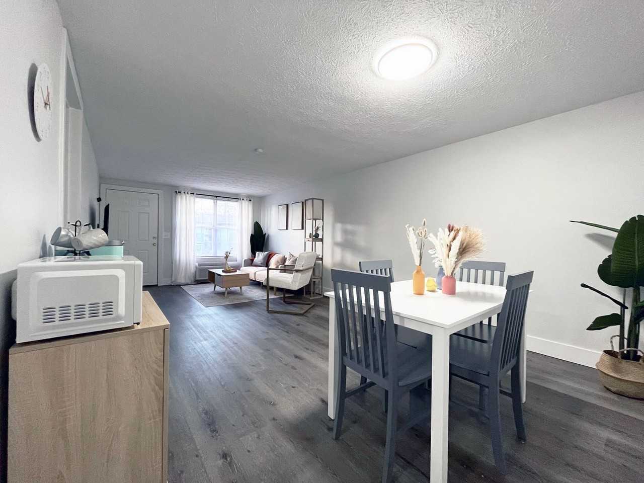 Newly-Renovated 1-Bedroom Apartments in Johnstown, OH - Photo 5 of 19