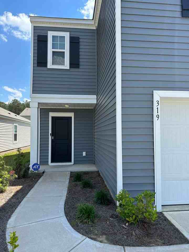 319 Coral Sunset Way - Photo 2 of 21