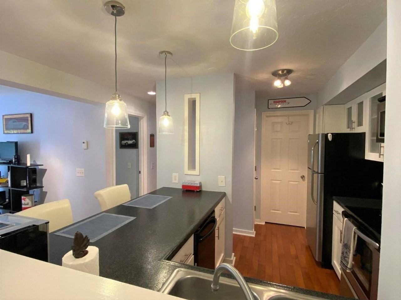 30 Wolf Rd - Photo 3 of 22