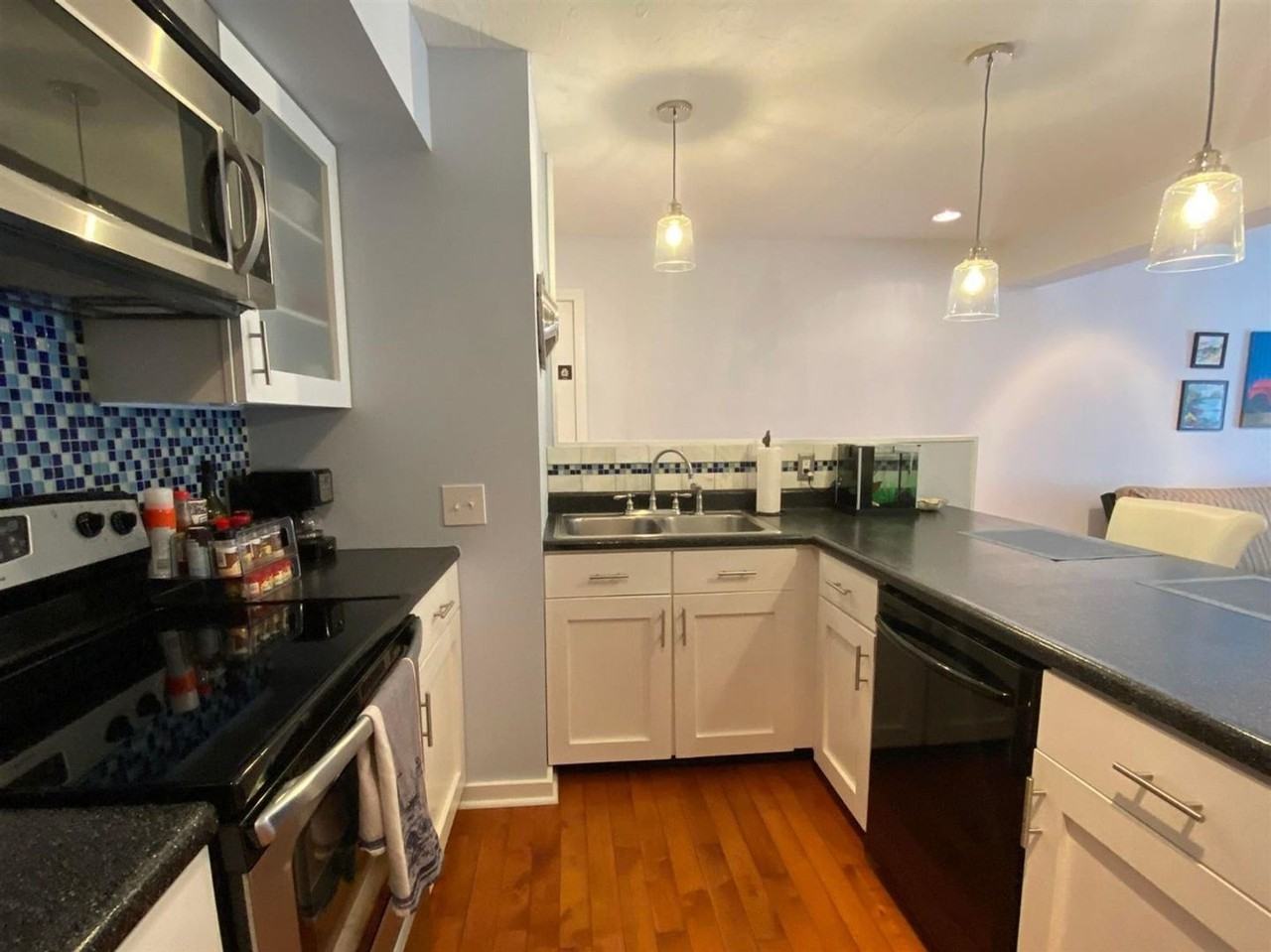 30 Wolf Rd - Photo 5 of 22