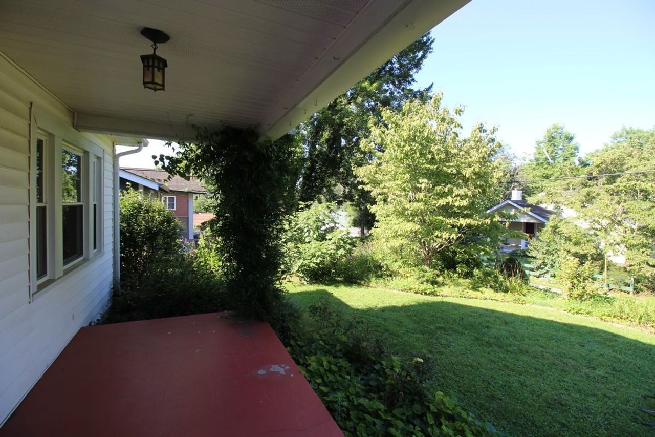 3 Grace Ave - Photo 3 of 38