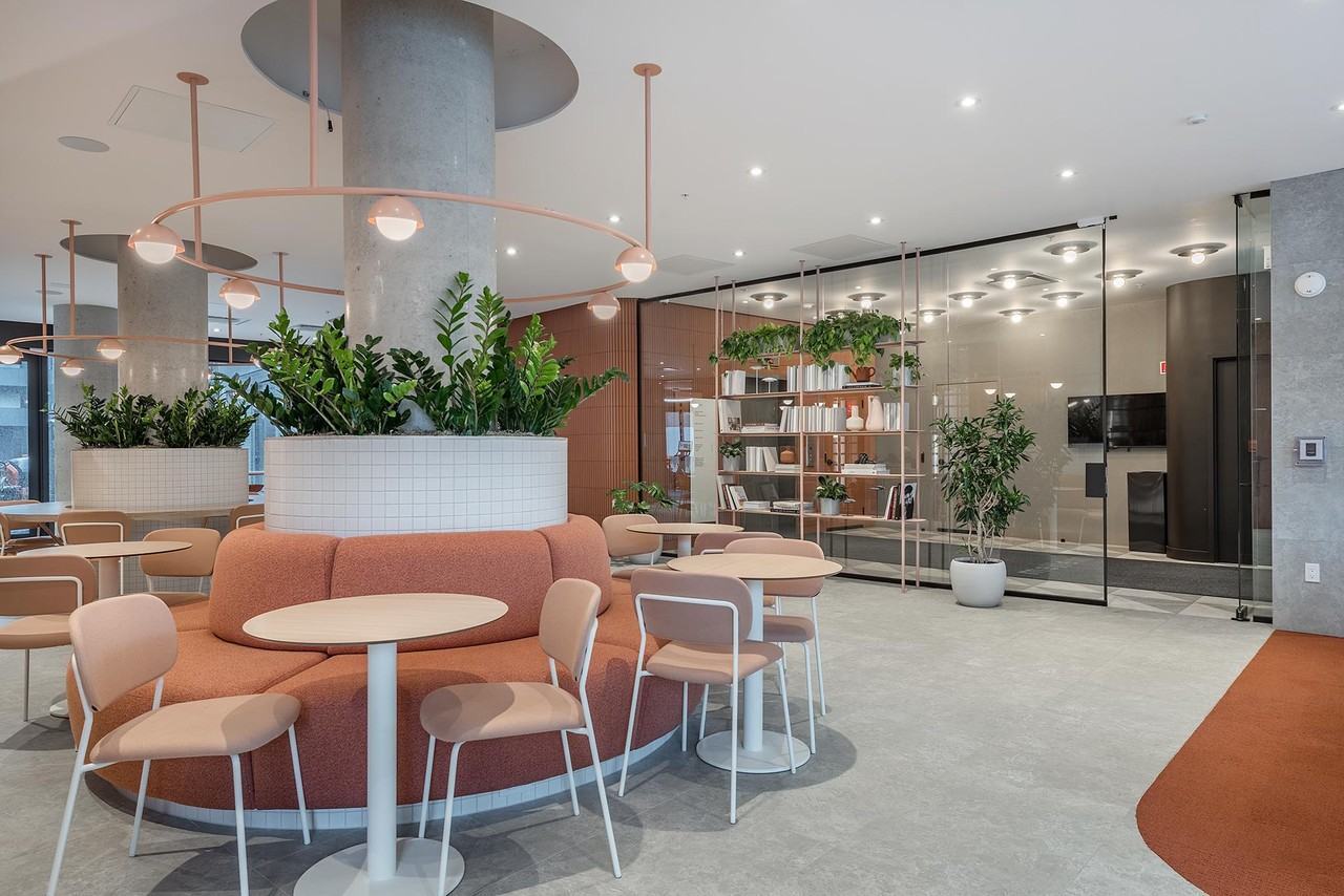 Mellem VilleMarie Apartments 2800 Rue Ontario E, Montréal, QC H2K