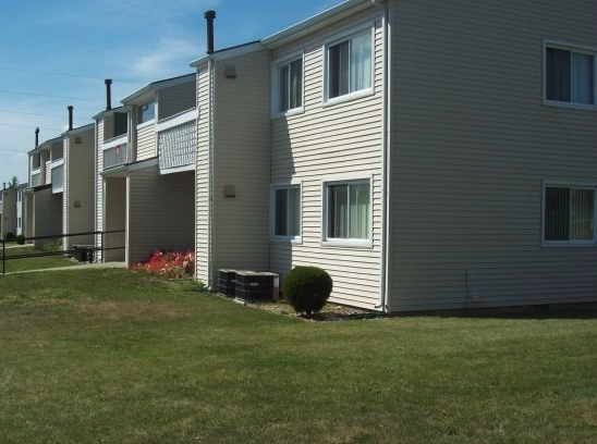 Meadows Apartments - Photo 4 of 5