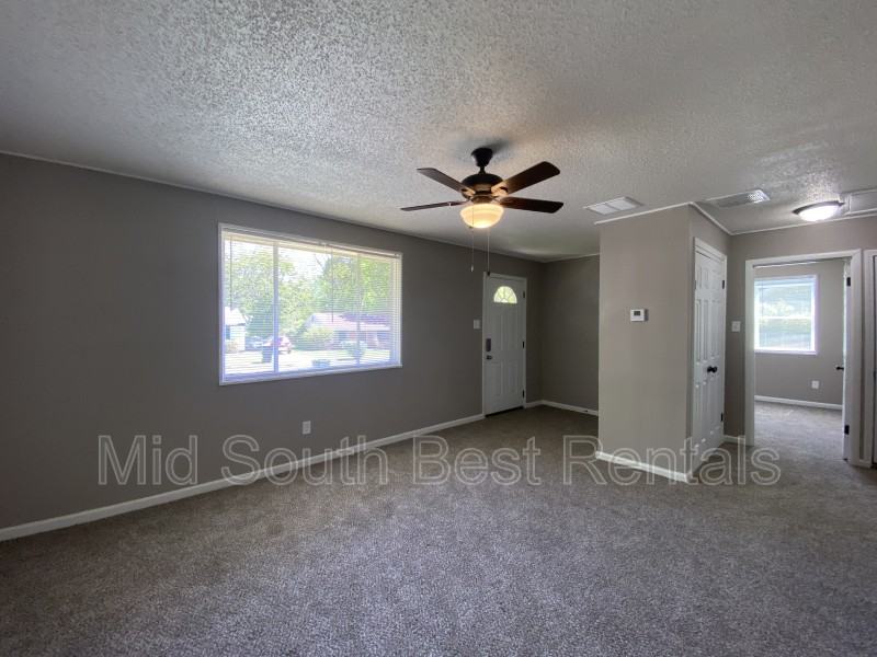 2845 Heber Ave - Photo 2 of 7