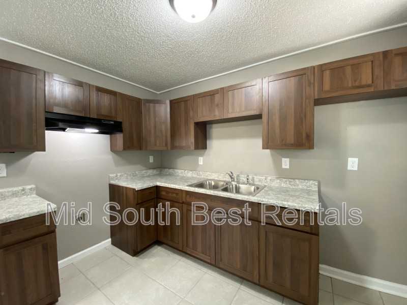 2845 Heber Ave - Photo 3 of 7