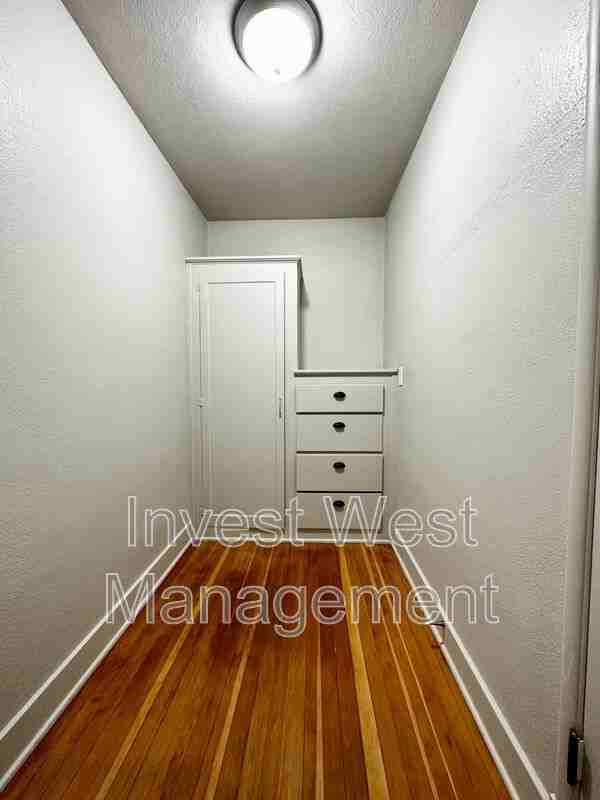 615 Nestreet #11 - Photo 6 of 18