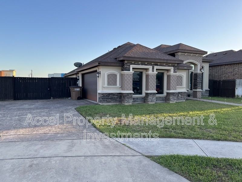 312 Kika De La Garza St - Photo 2 of 21