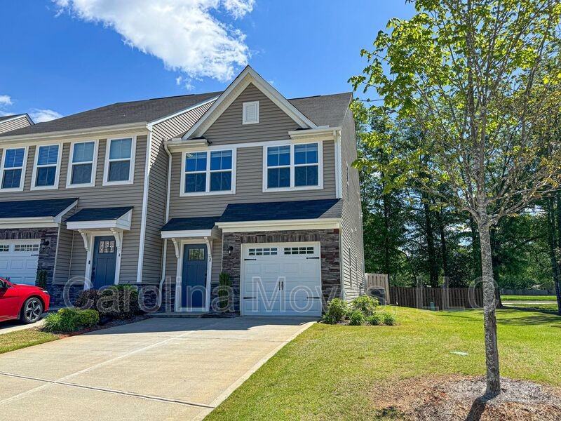 2 Willomere Way - Photo 2 of 16