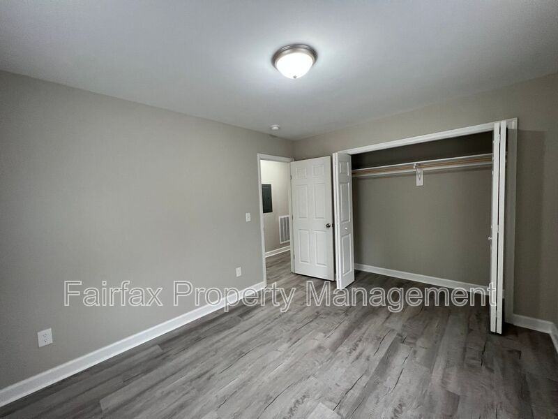 2307 Owen St #C - Photo 5 of 11