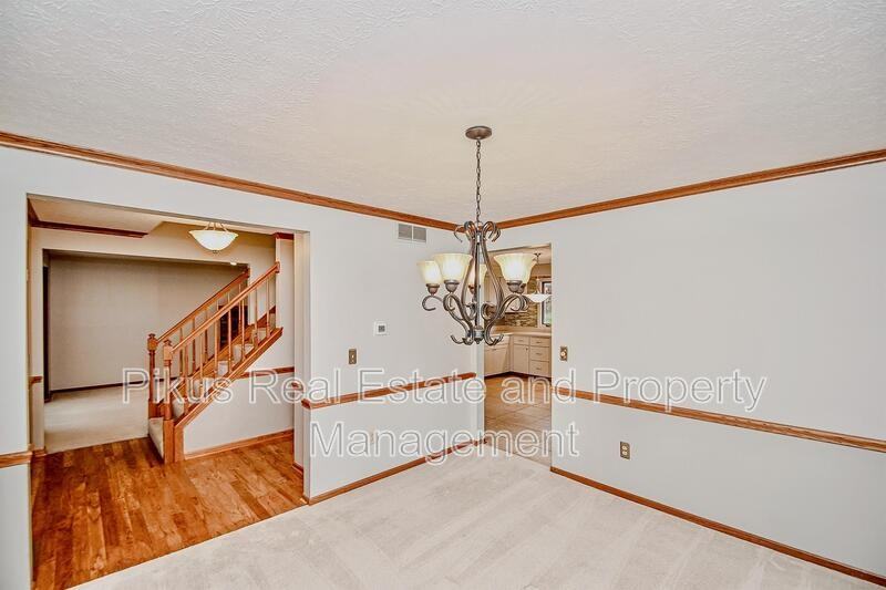 9908 Beryl St Nw - Photo 3 of 26