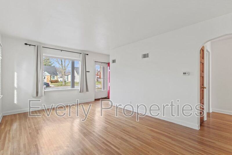 3034 N 80th St - Photo 2 of 11