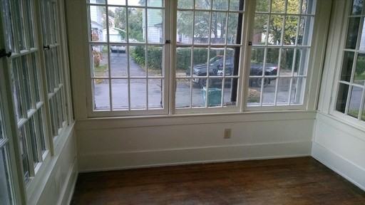 219 Baycliff Dr - Photo 3 of 11