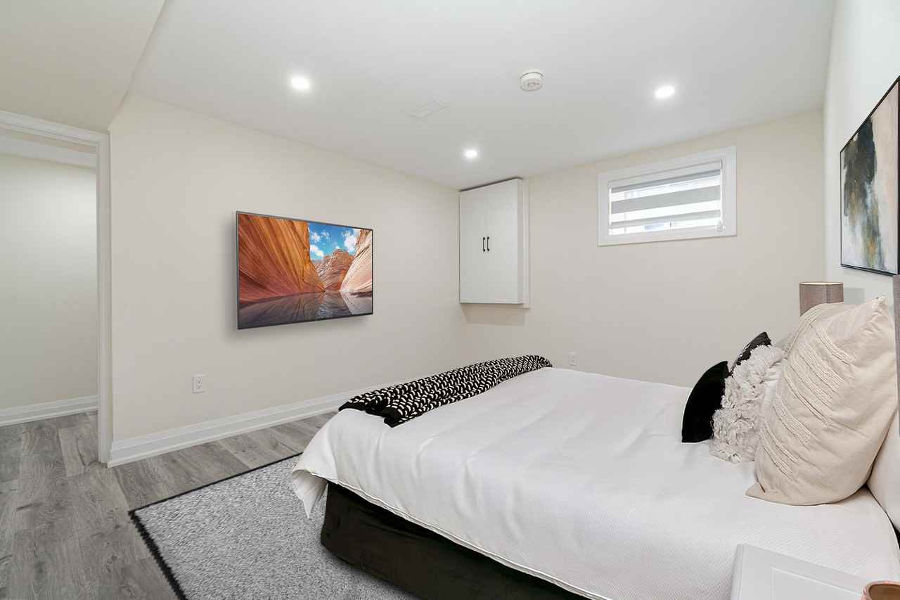 154 Sheldon Avenue - Photo 3 of 10