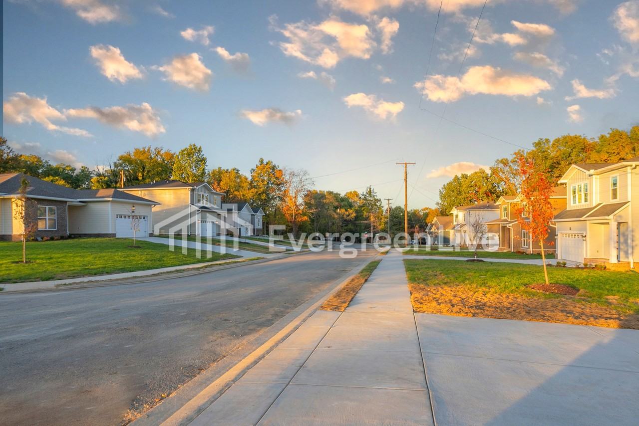 244 Greenwood Dr - Photo 3 of 23