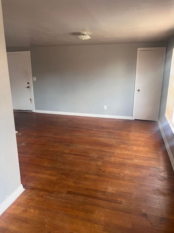 1100 NW 27th St. - Photo 6 of 9