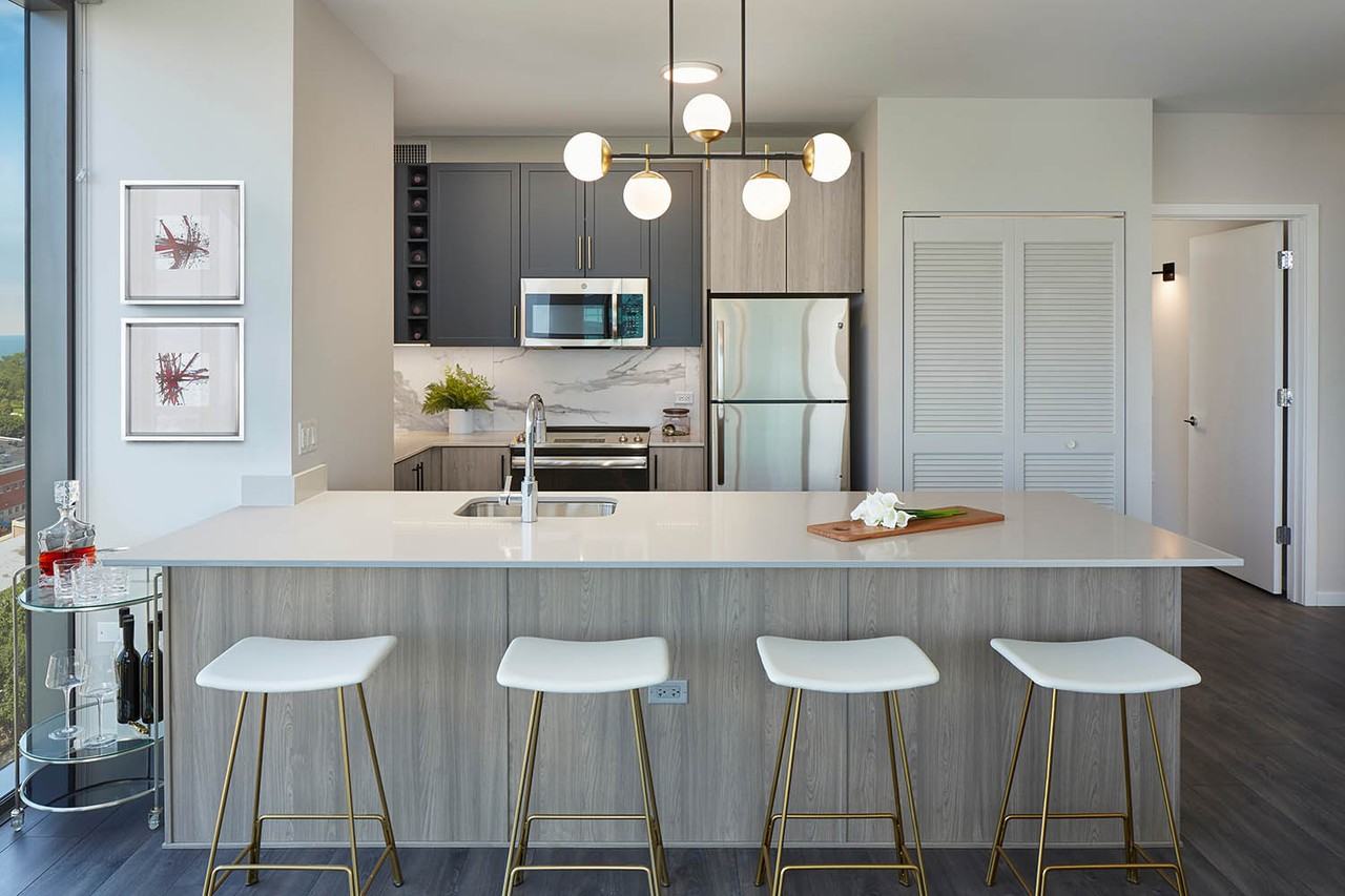 5252 - Photo 6 of 33