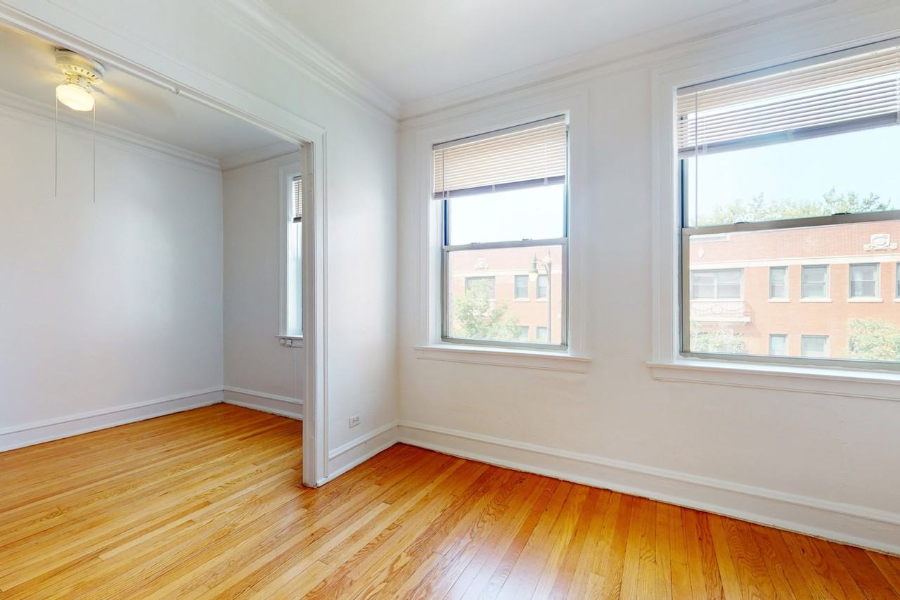 5501 S. Cornell - Photo 5 of 8