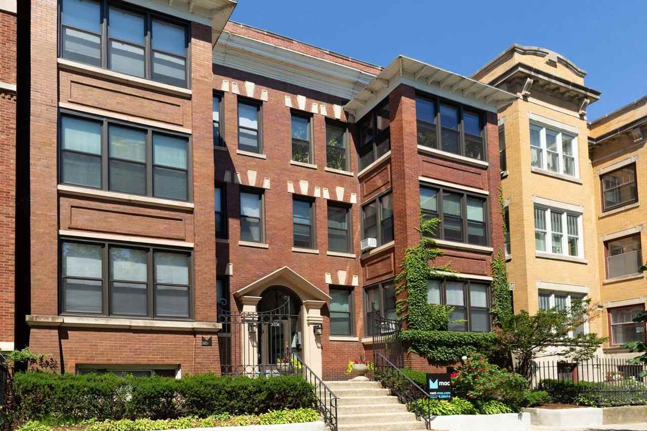 5336-5338 S. Hyde Park Boulevard - Photo 4 of 13