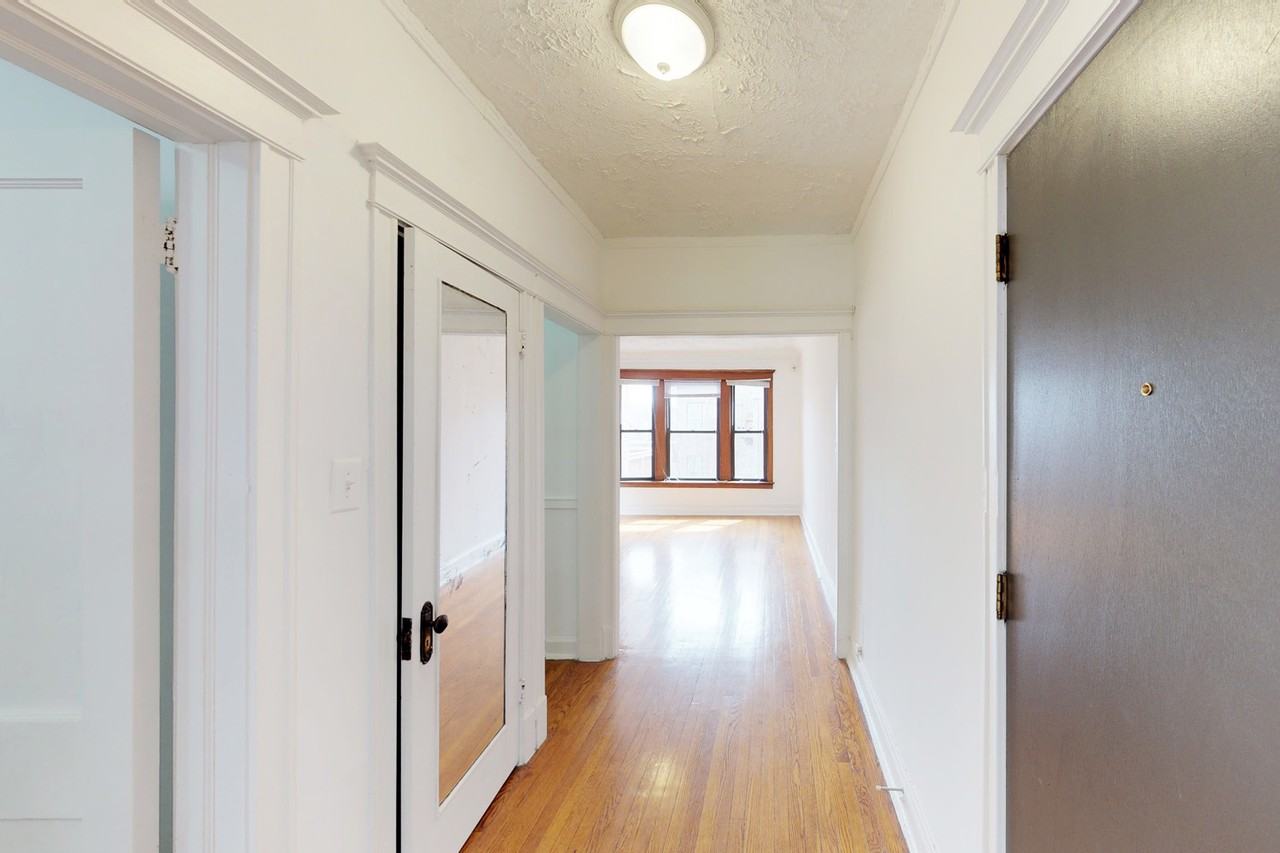 Greenwood 5201 - Photo 6 of 25