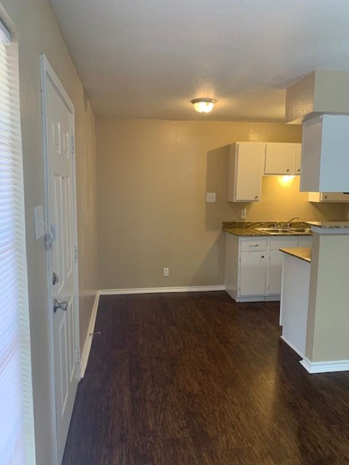 Arbor Creek Apartments - Photo 6 of 31