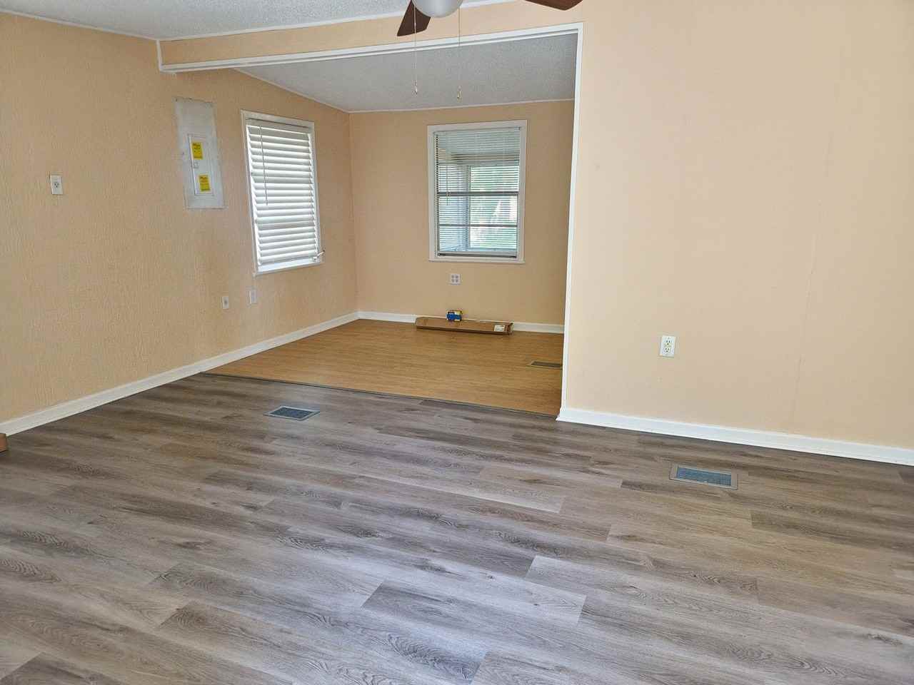 6315 N Shorewood Dr - Photo 2 of 15