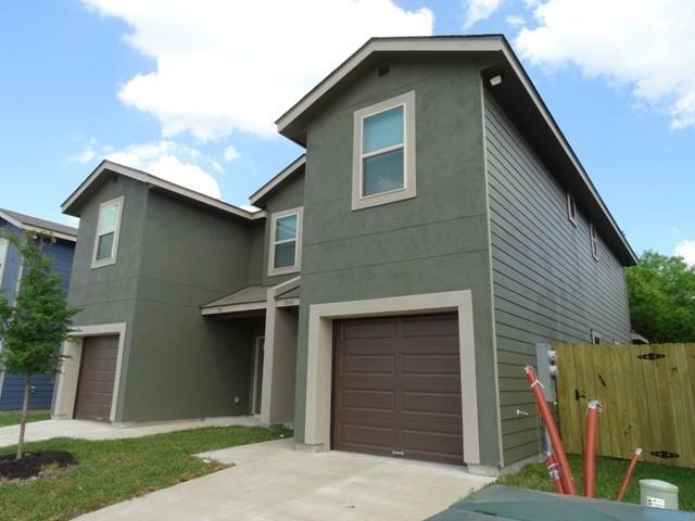 7042 Lakeview Dr #102 - Photo 4 of 50