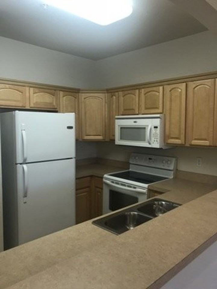 3351 - 3383 SW 42nd Place - Photo 2 of 10