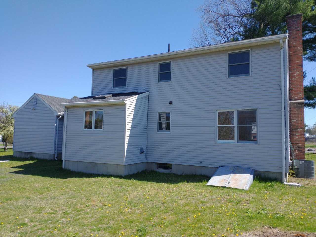 10 Woodcrest Rd - Photo 3 of 18