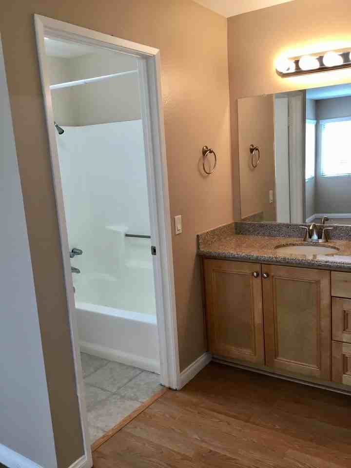 Vista Del Plaza - 20 - Photo 4 of 20