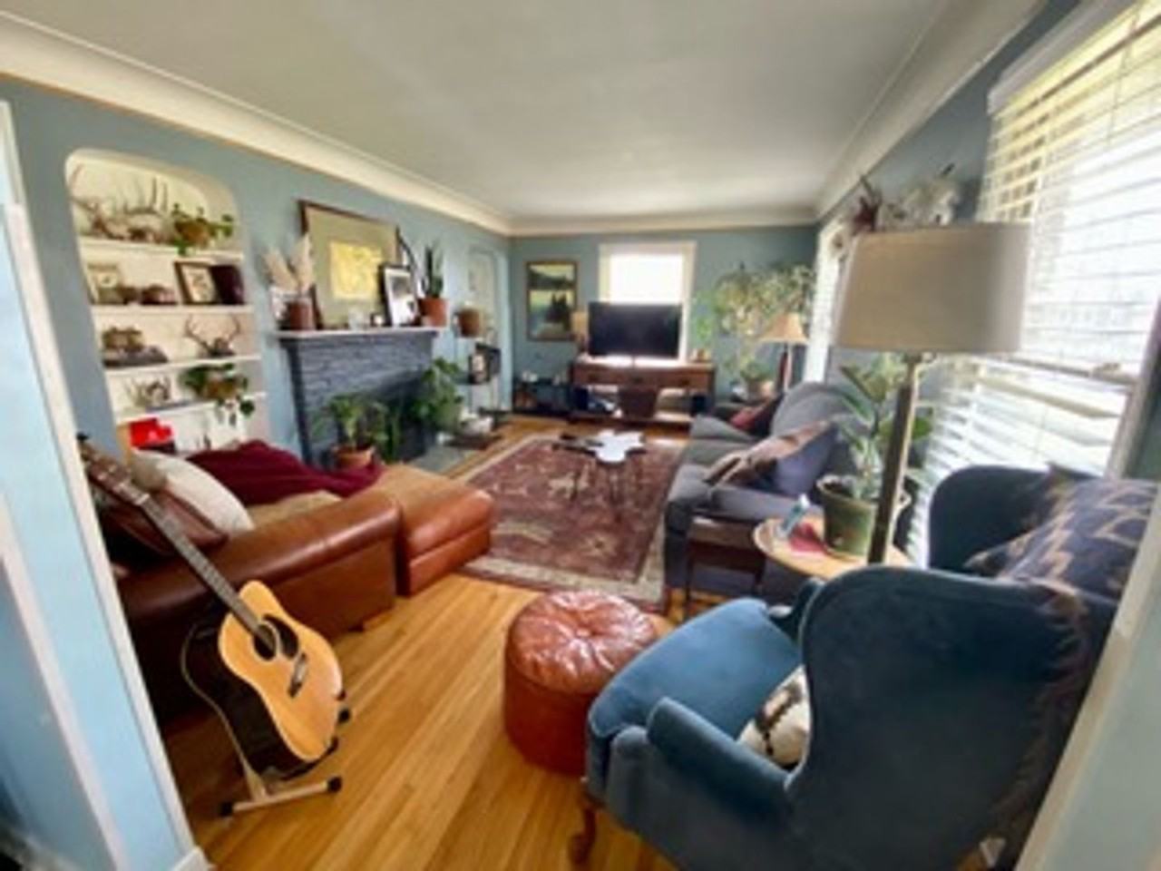 5545-5547 Oliver Avenue South - Photo 2 of 10