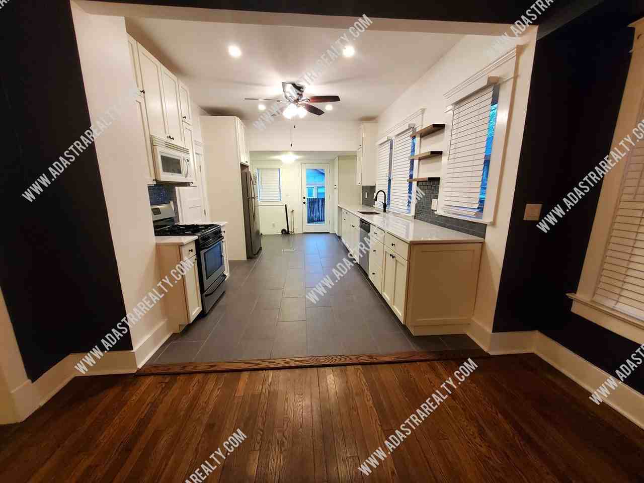 4521 Fairmount Ave - Photo 7 of 28