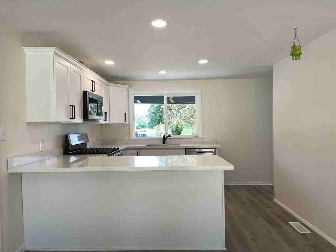 15510 Ne 3rd St - Photo 3 of 13