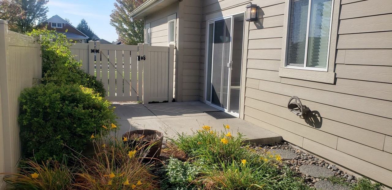 2130 N Country Vista Blvd - Photo 2 of 31