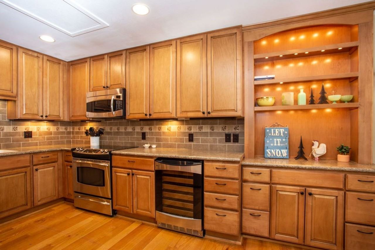 204A Miners Creek Rd - Photo 3 of 24