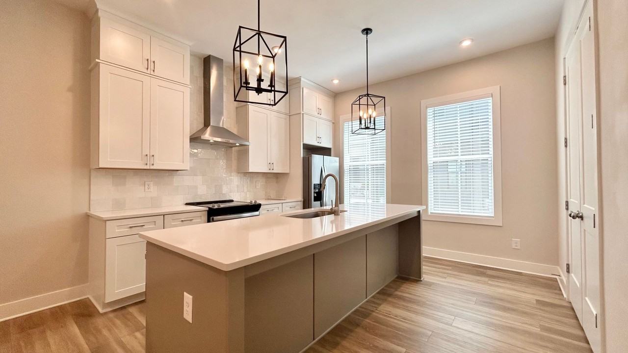 195 Chestnut Cir - Photo 5 of 25