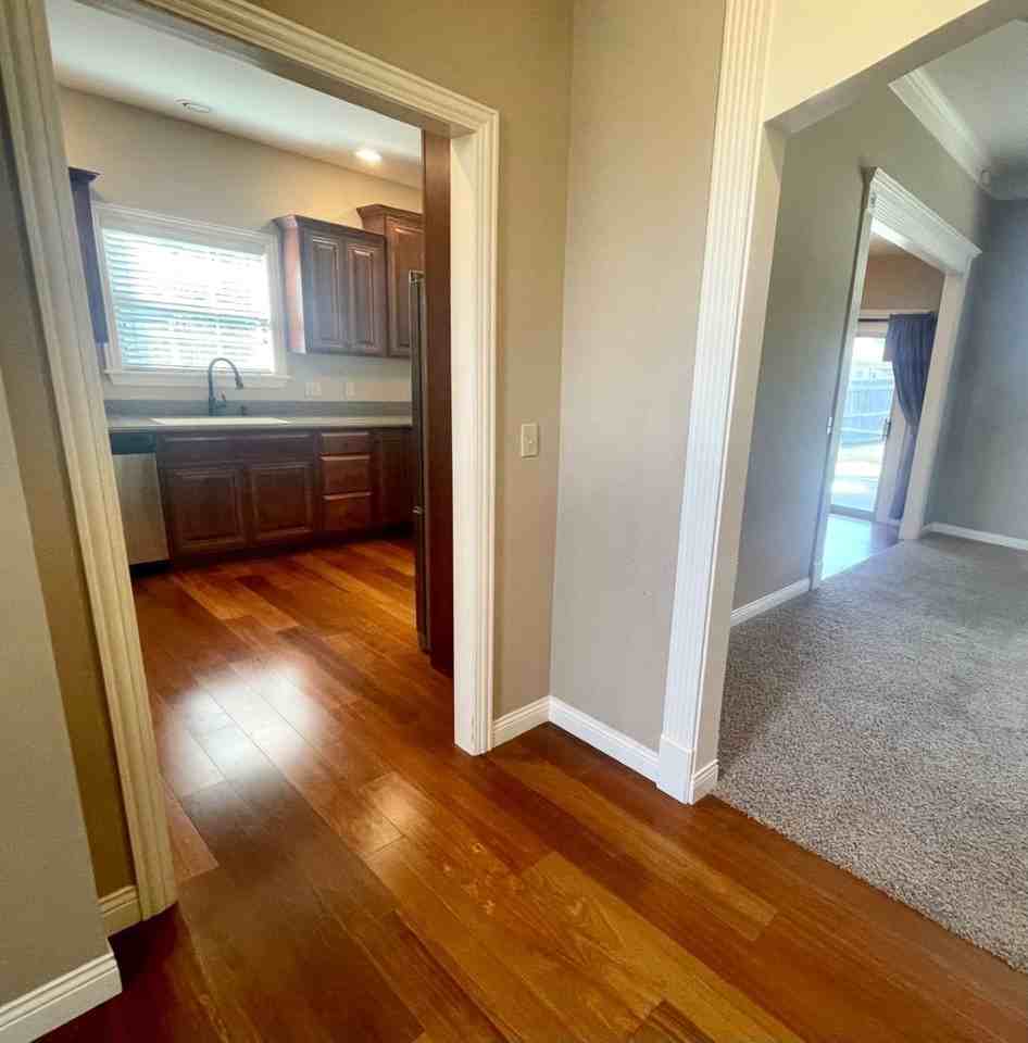 3105 Belinda Ct - Photo 7 of 41