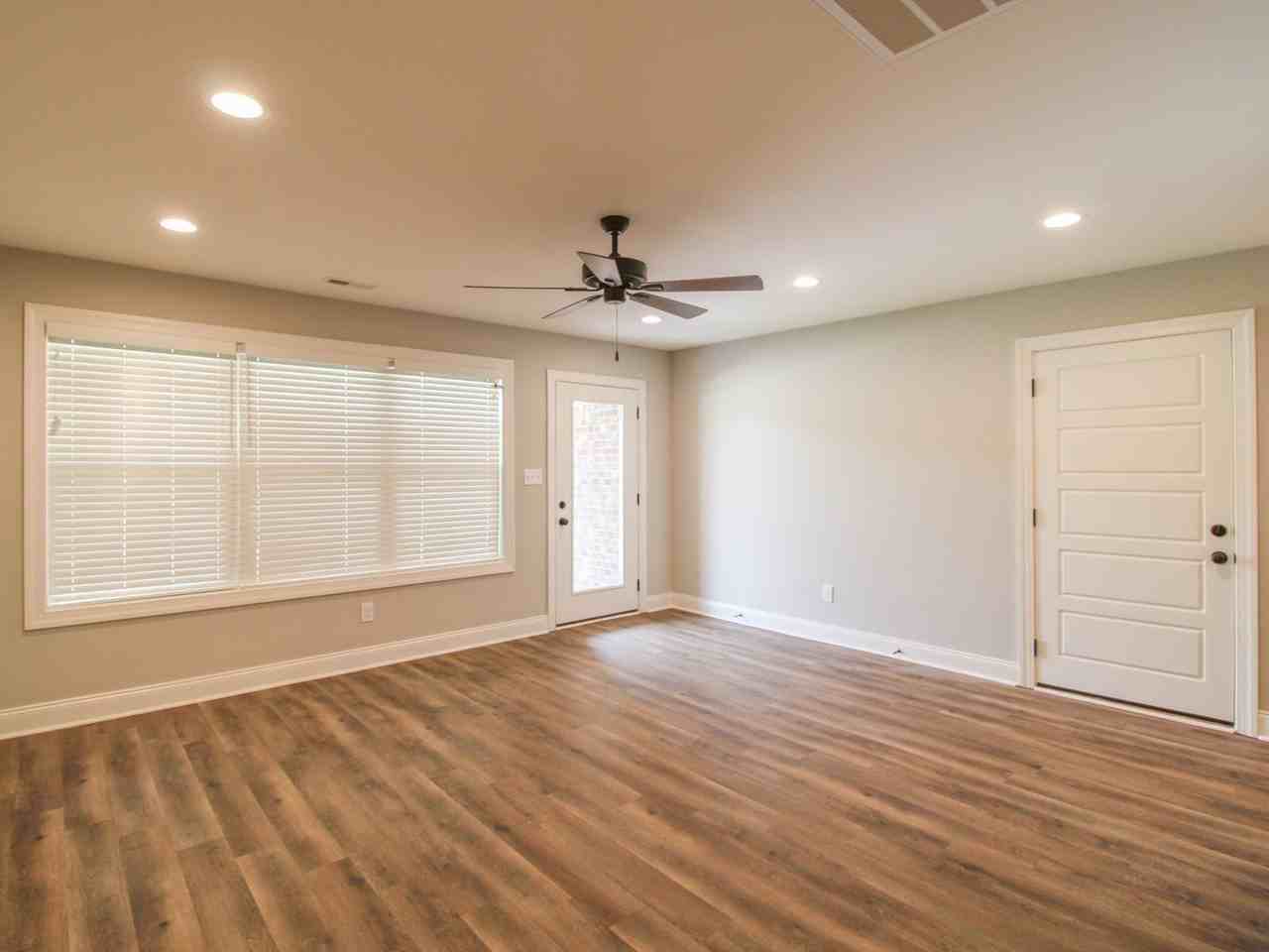 18203 Mae Cir - Photo 5 of 34