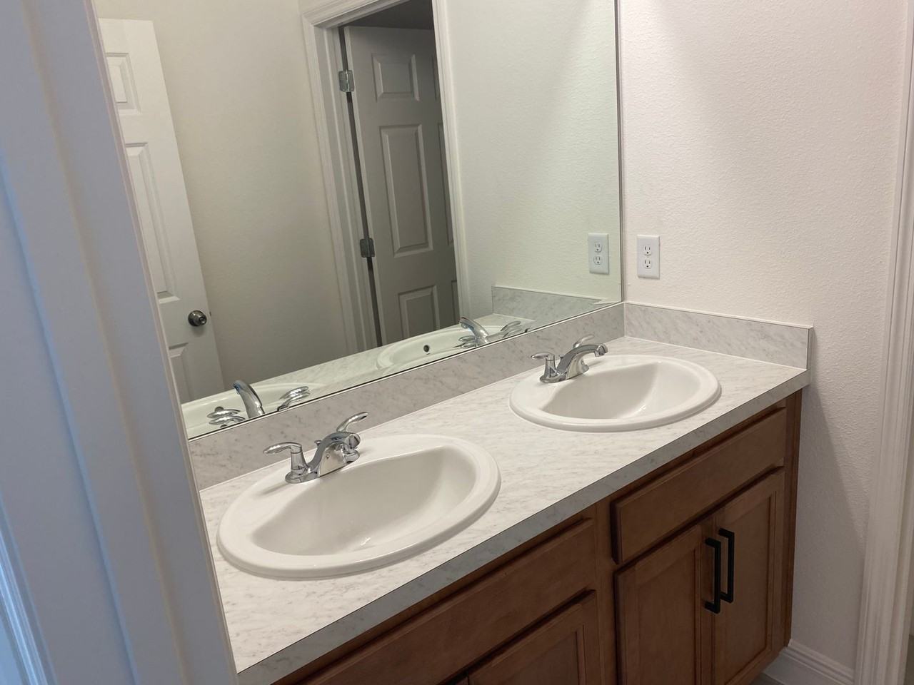 4842 Gilded Jewel Dr - Photo 6 of 31