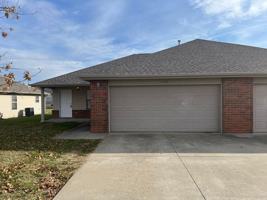 featured image of 1188/1192 N Northwood Ave.