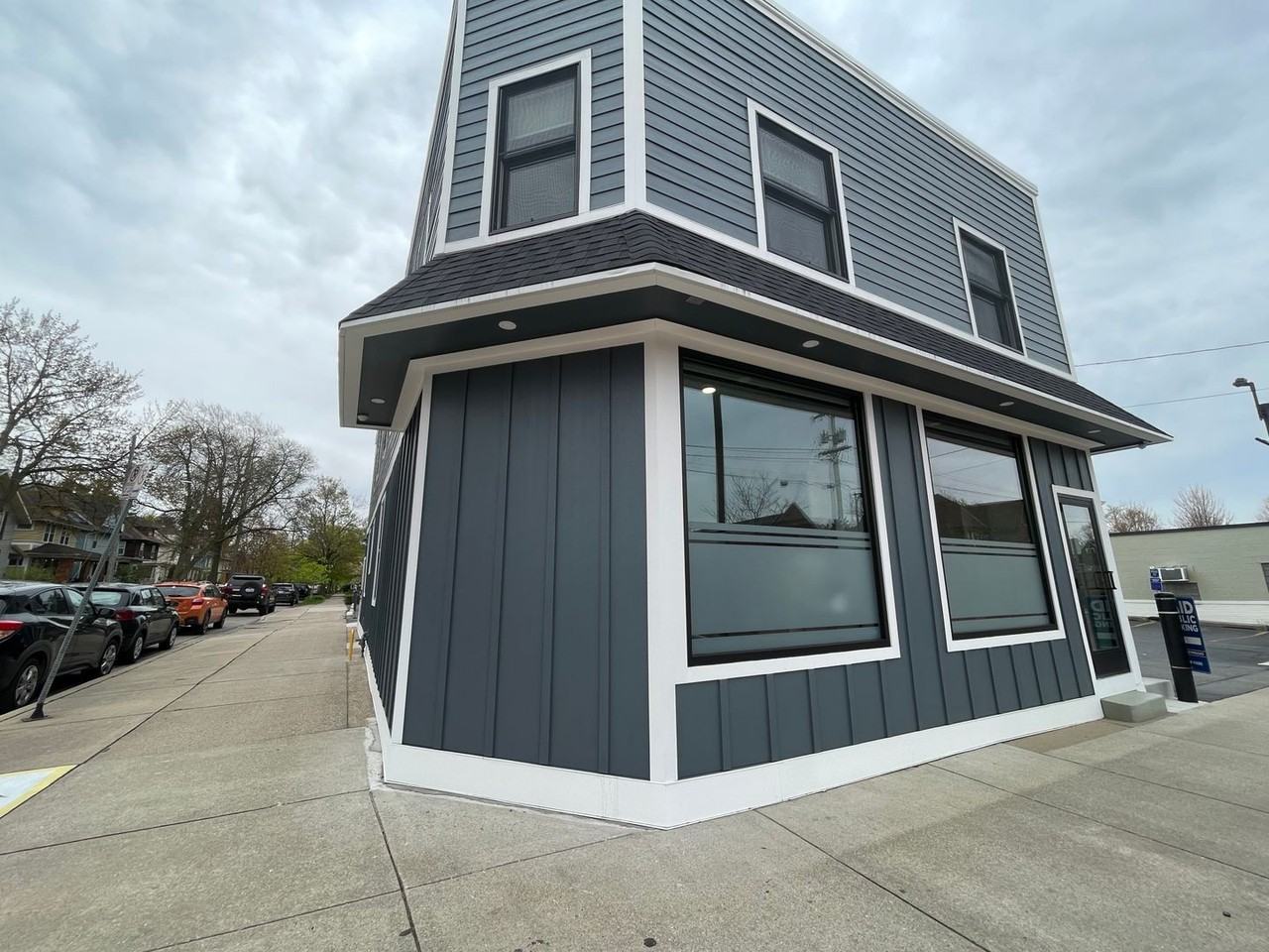 203 Warren Ave Se - Photo 2 of 22