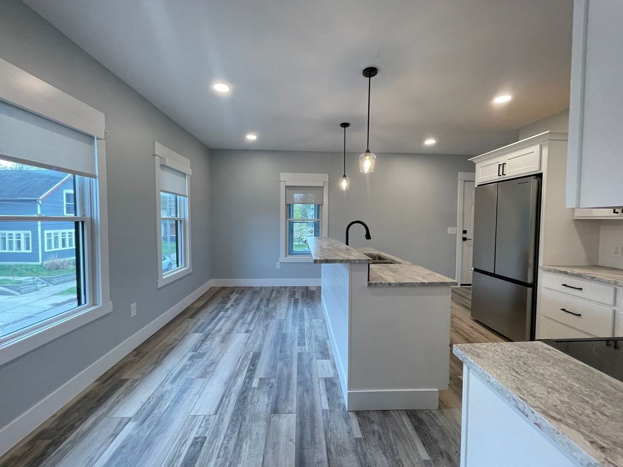 203 Warren Ave Se - Photo 6 of 22