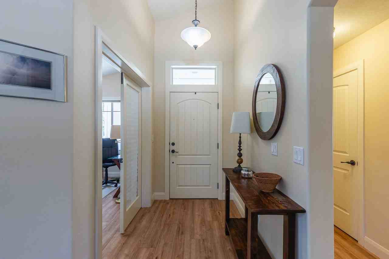 704 N Foudy Pl - Photo 4 of 41
