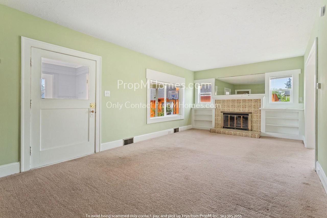 1731 Se 139th Ave - Photo 3 of 23