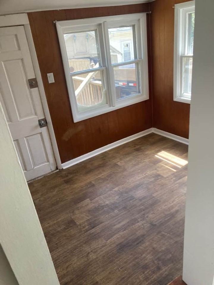 326 Cherry St - Photo 2 of 12