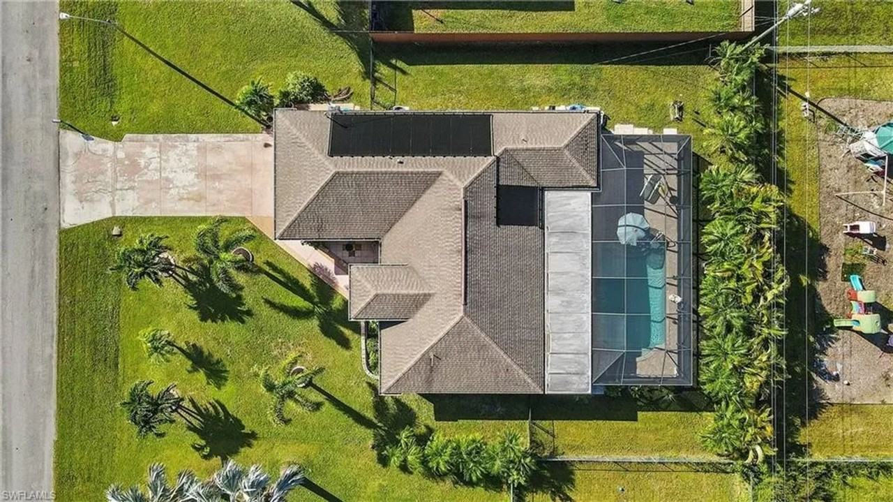 1114 Ne 3rd Ave - Photo 5 of 28