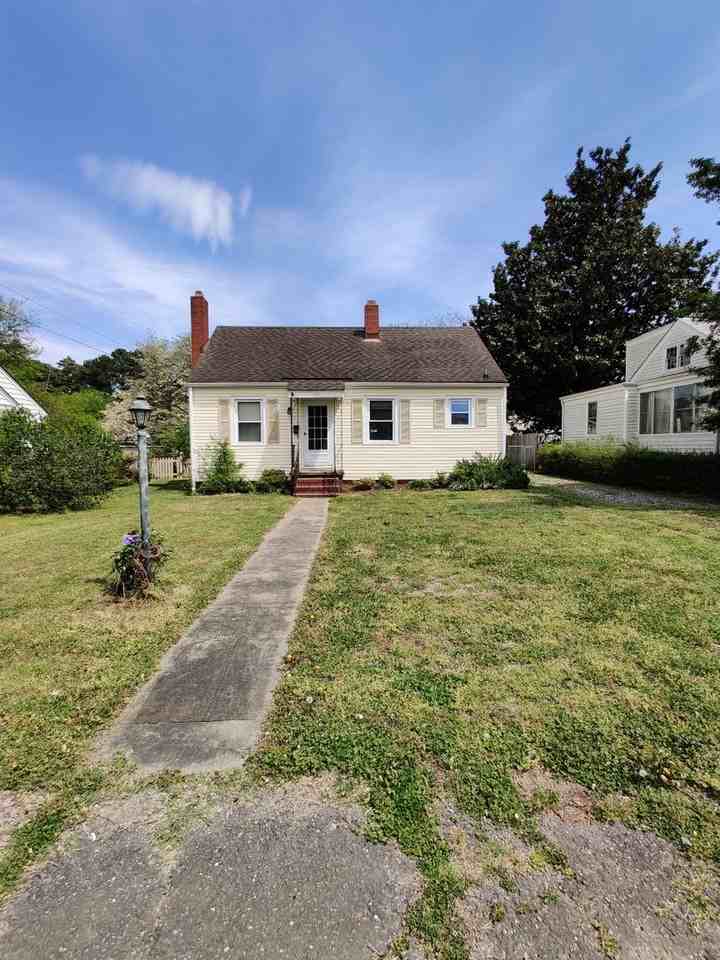 717 Floral Ave