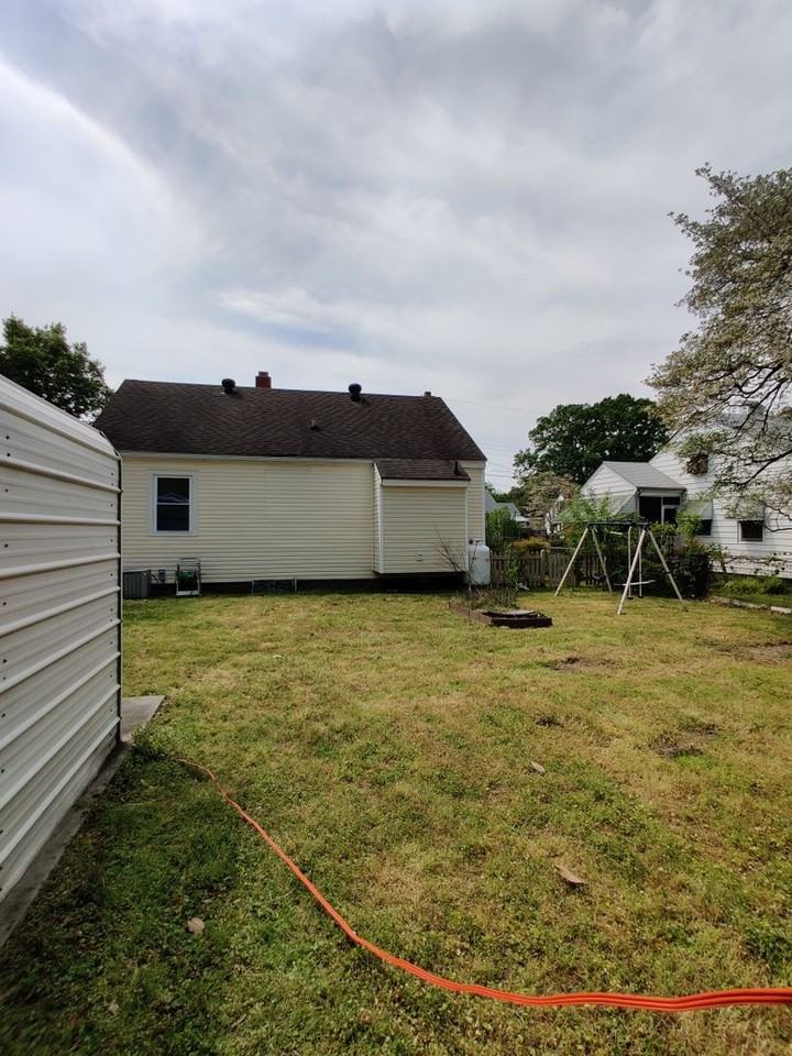 717 Floral Ave - Photo 5 of 14